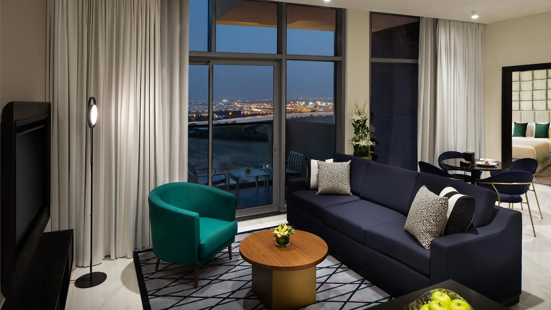 *****  Aparthotel Millennium Atria Business Bay Dubai Vereinigte Arabische Emirate