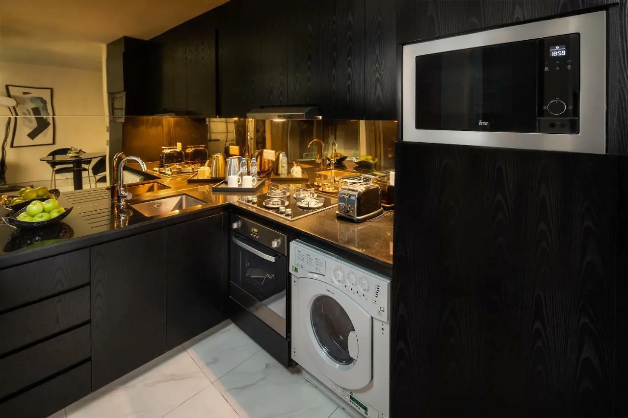 Aparthotel Millennium Atria Business Bay Dubai 5*,  Emirati Arabi Uniti