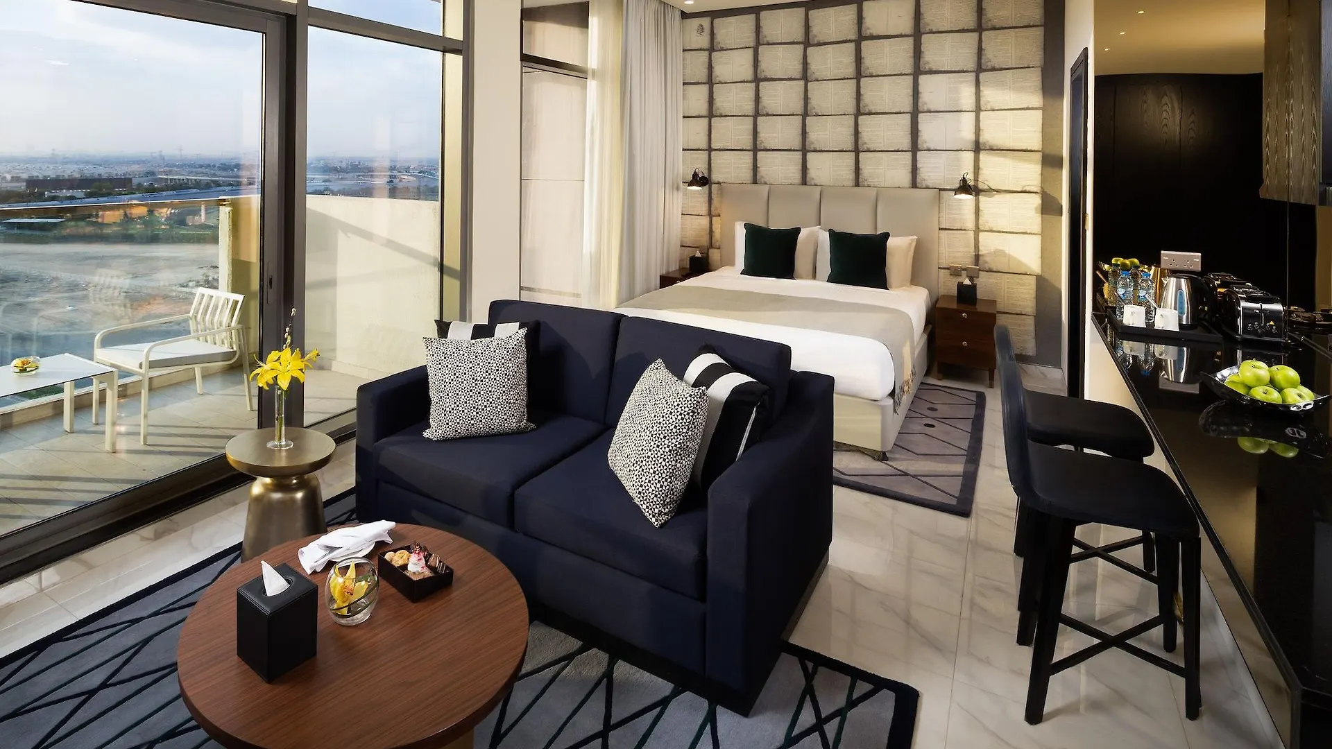 Millennium Atria Business Bay Aparthotel Dubai