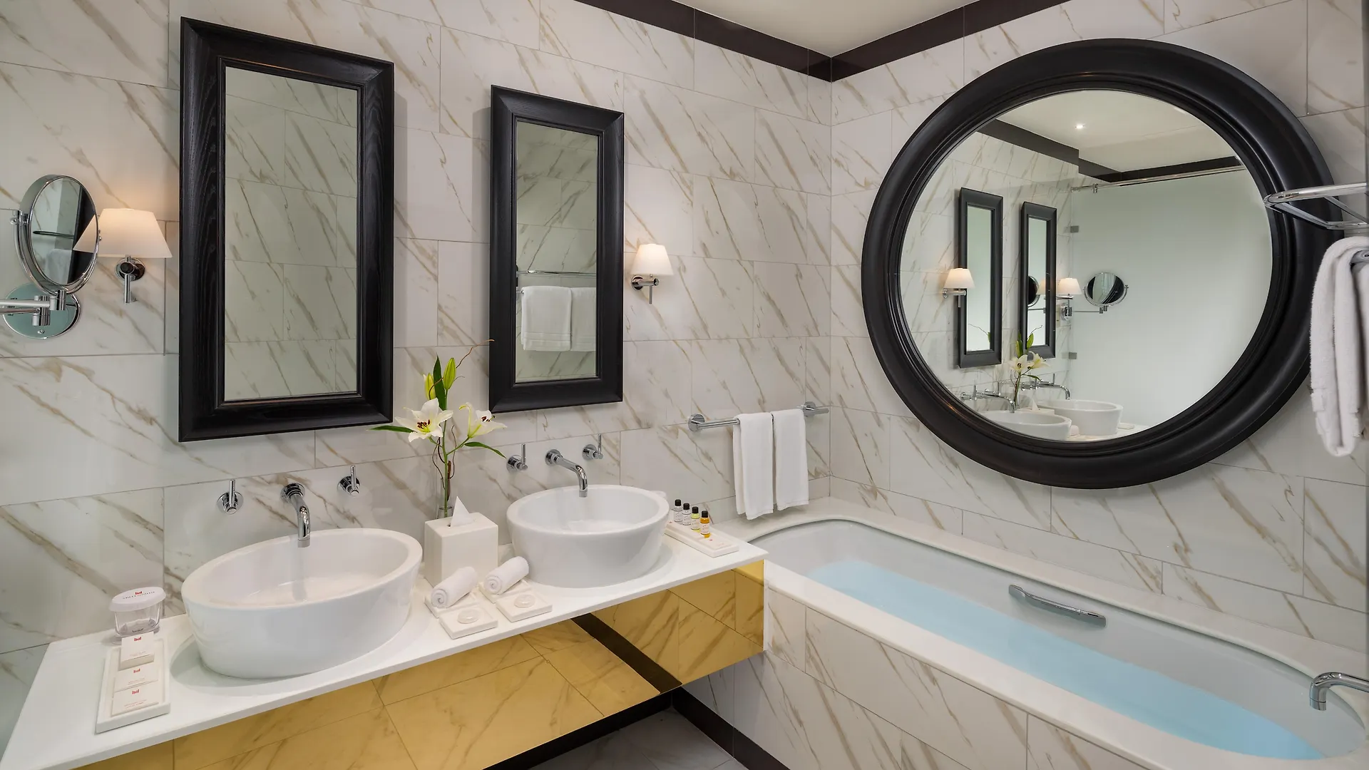 Millennium Atria Business Bay Aparthotel Dubai