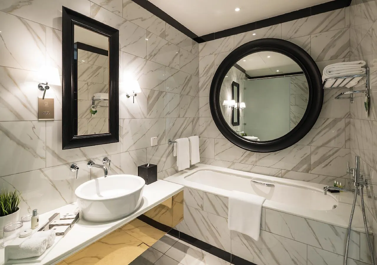 Millennium Atria Business Bay Aparthotel Dubai